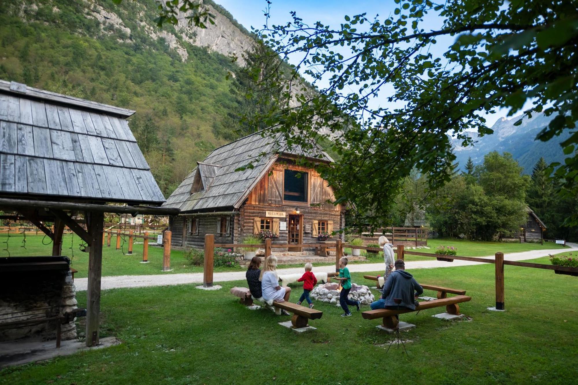 Pristava Lepena Village Exterior foto